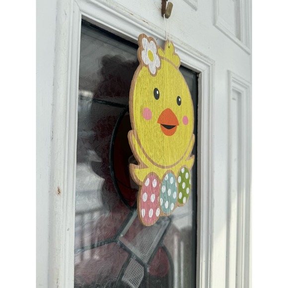 Easter Hanging Chick Sign Spring Chicken Wall Front Door Porch Decor - Picture 4 of 5